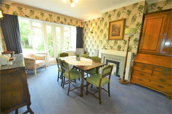 Lawrence Gardens, Mill Hill, NW7